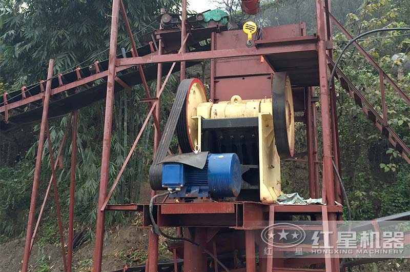 57鄂式破碎機(jī) 57鄂式破碎機(jī)