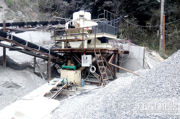 制砂設(shè)備現(xiàn)場實(shí)拍，可在線咨詢單臺(tái)設(shè)備或生產(chǎn)線報(bào)價(jià)