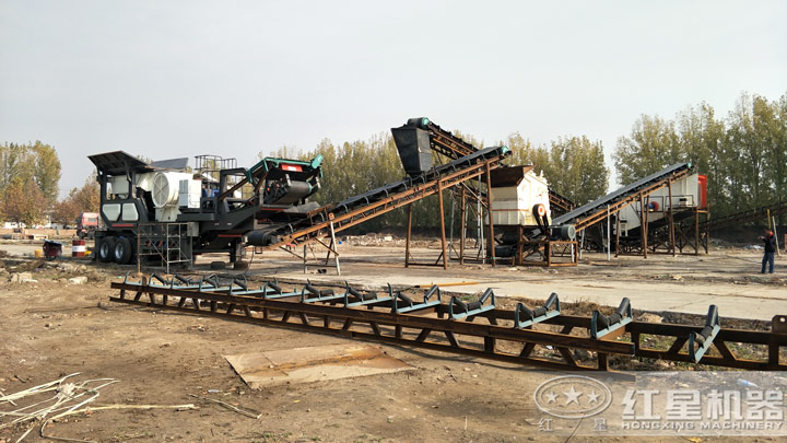 移動式石英砂生產(chǎn)線現(xiàn)場，可就近安排參觀