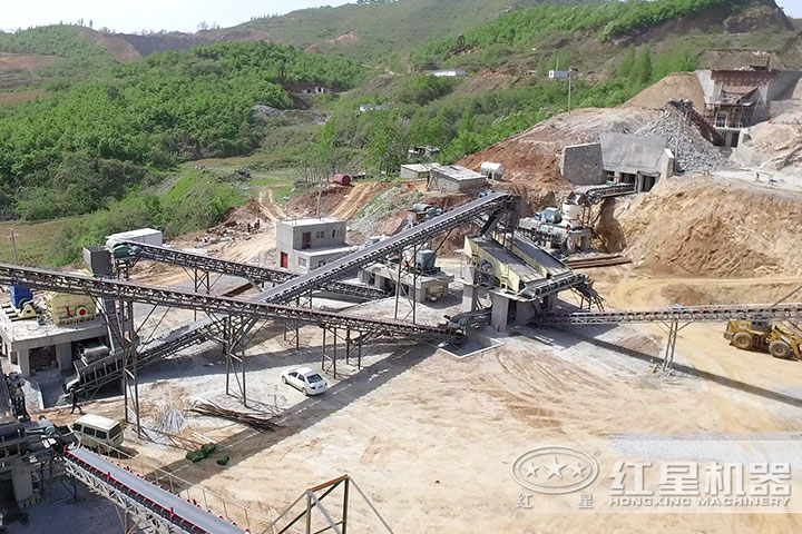 時產(chǎn)200石子破碎機生產(chǎn)現(xiàn)場，可就近安排參觀